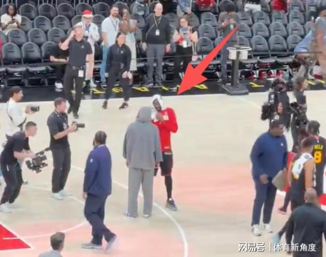 库明加对阵旧主难掩低迷 老鹰126-110大胜勇士