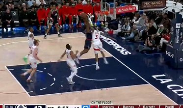 伦纳德暴扣犯规后无碍，快船猛龙赛况引关注