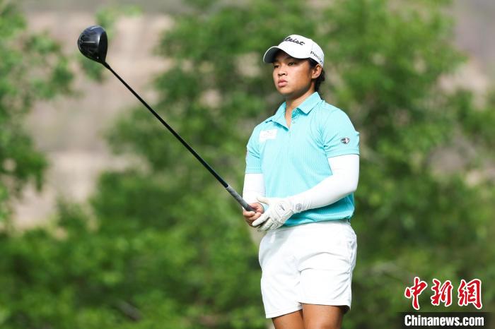 纪钰爱强势领跑天津女子公开赛 首轮67杆创佳绩