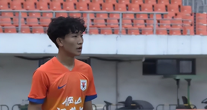 韩鹏留任鲁能主帅 培养彭逸翔冲击中锋巅峰